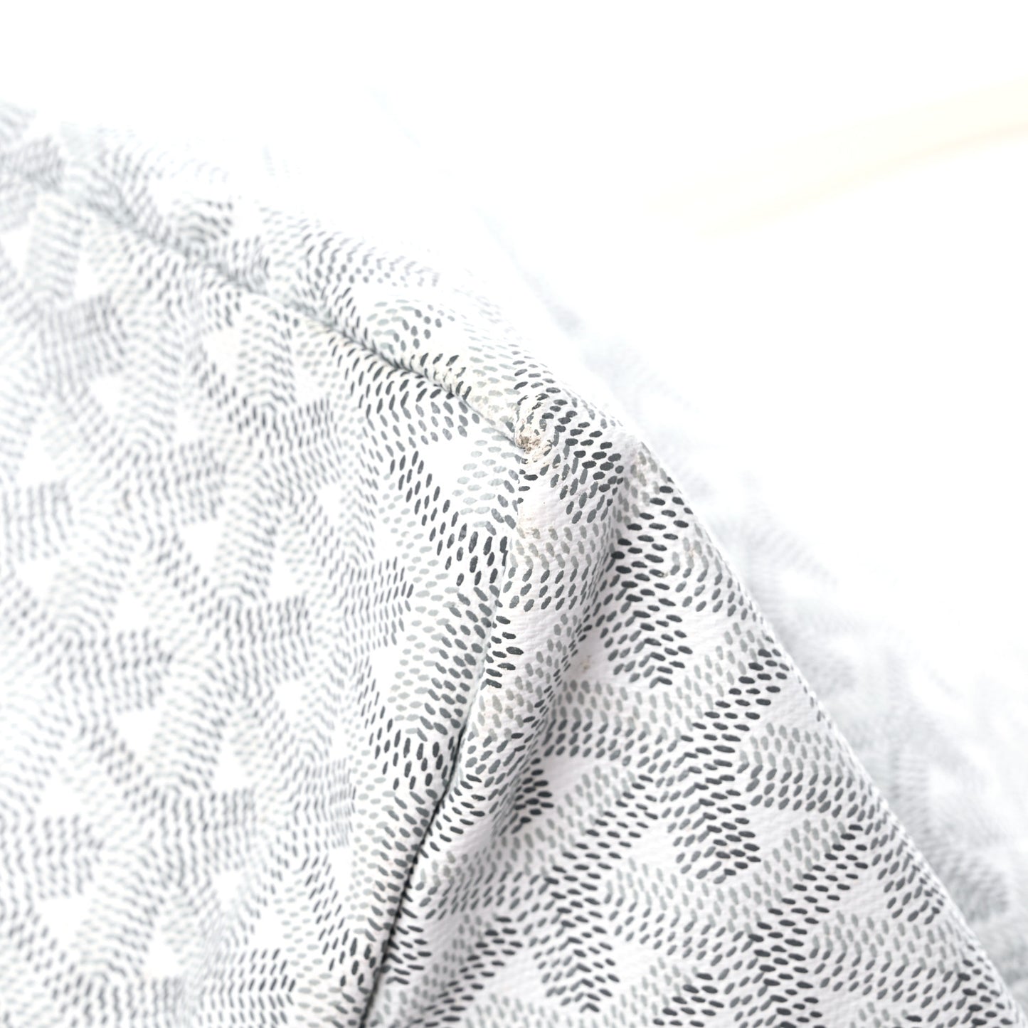 Goyardine Saint Louis GM White
