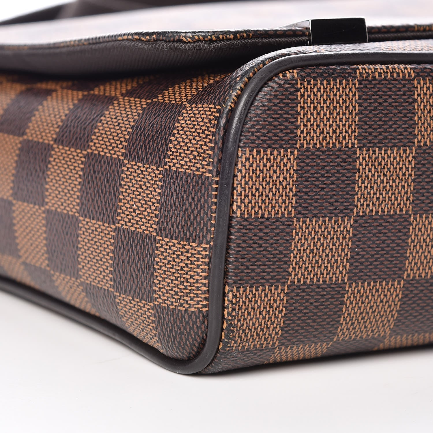 Louis Vuitton Damier Ebene District PM 8 of 9
