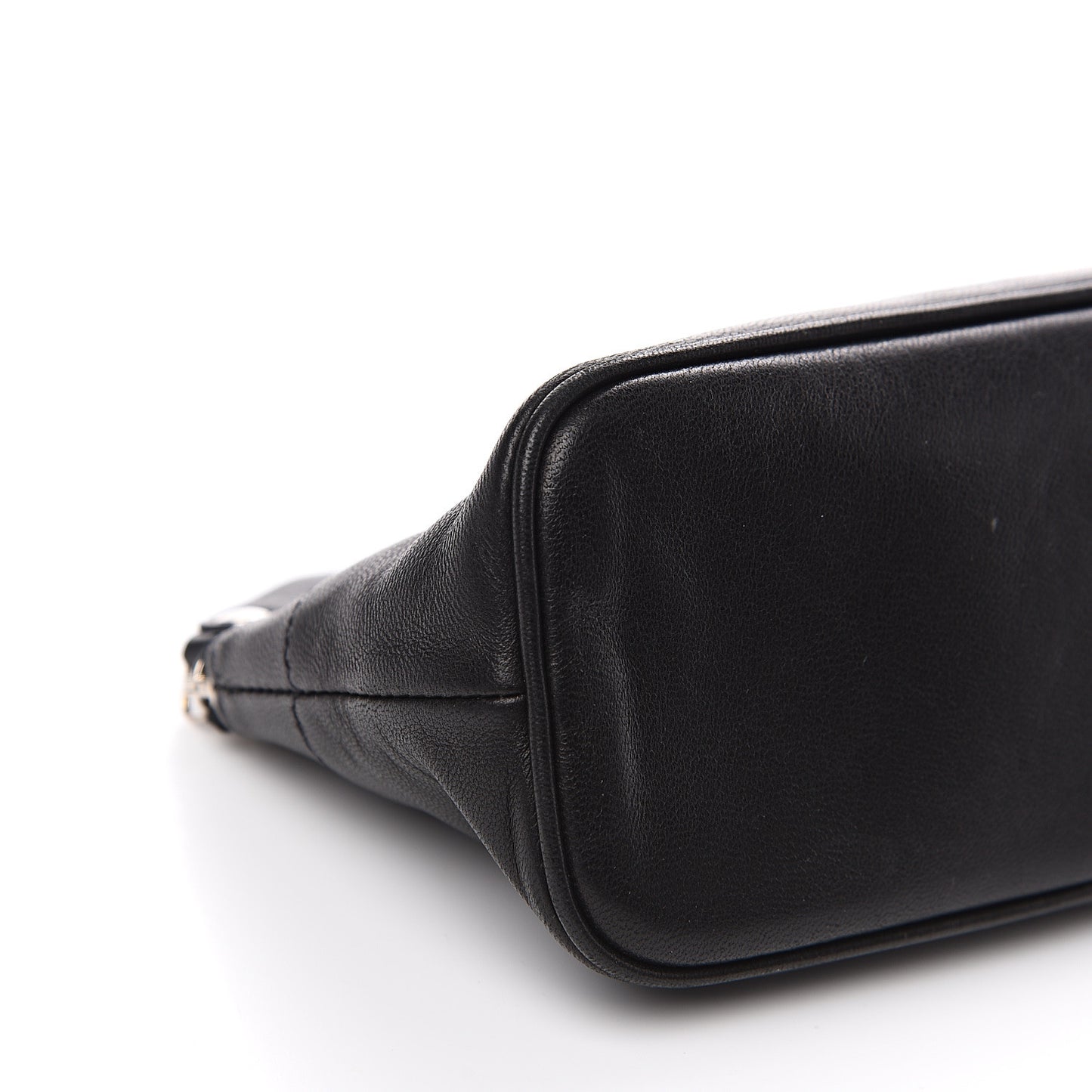 Lambskin Swift Tohubohu Pouch PM Black