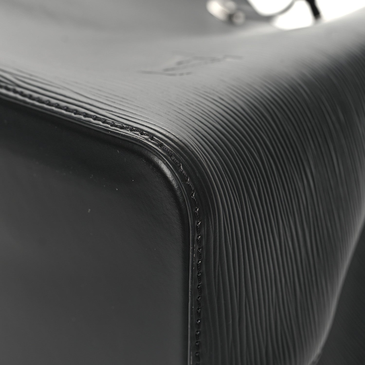 Louis Vuitton Epi Neonoe Black 10 of 12