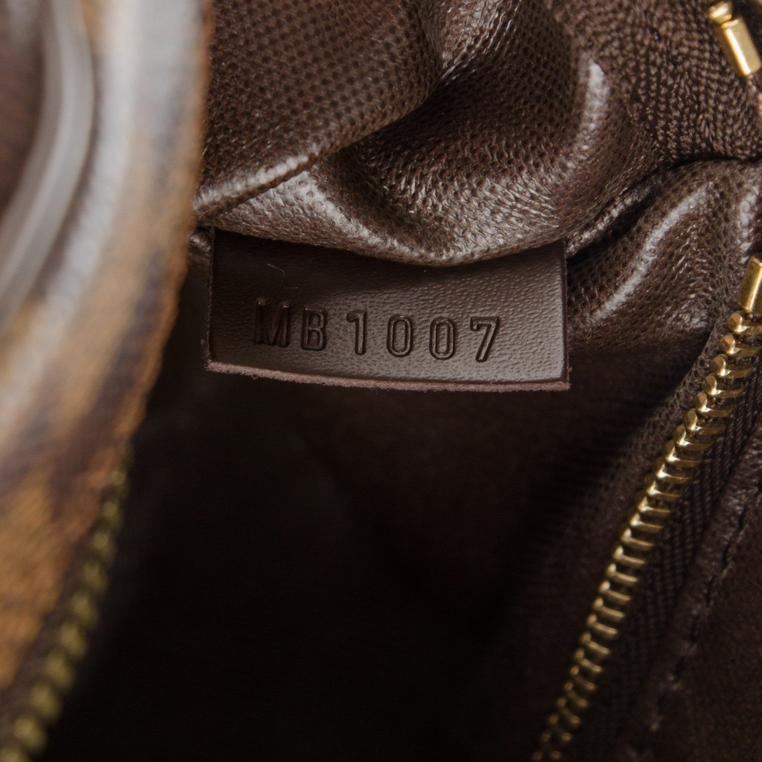 Louis Vuitton Damier Ebene Toiletry Bag 25 7 of 7