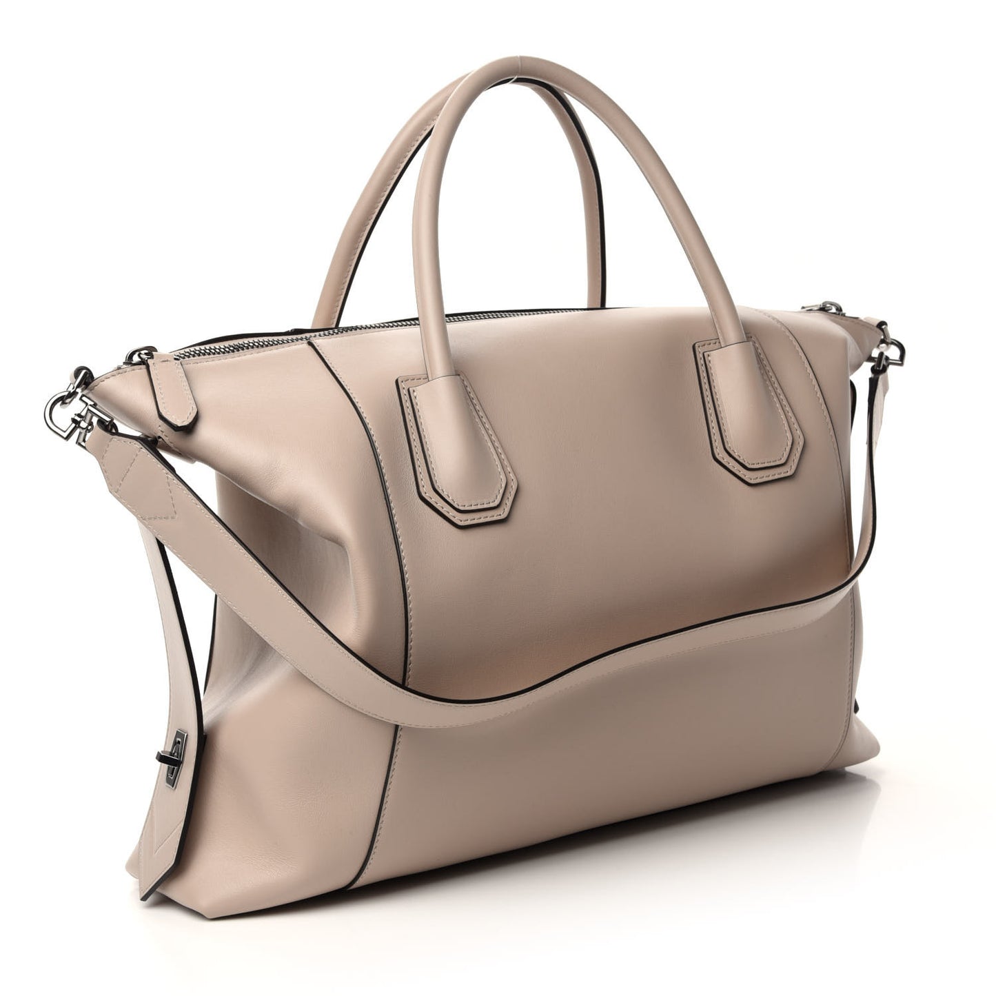 Soft Calfskin Medium Soft Antigona Dune
