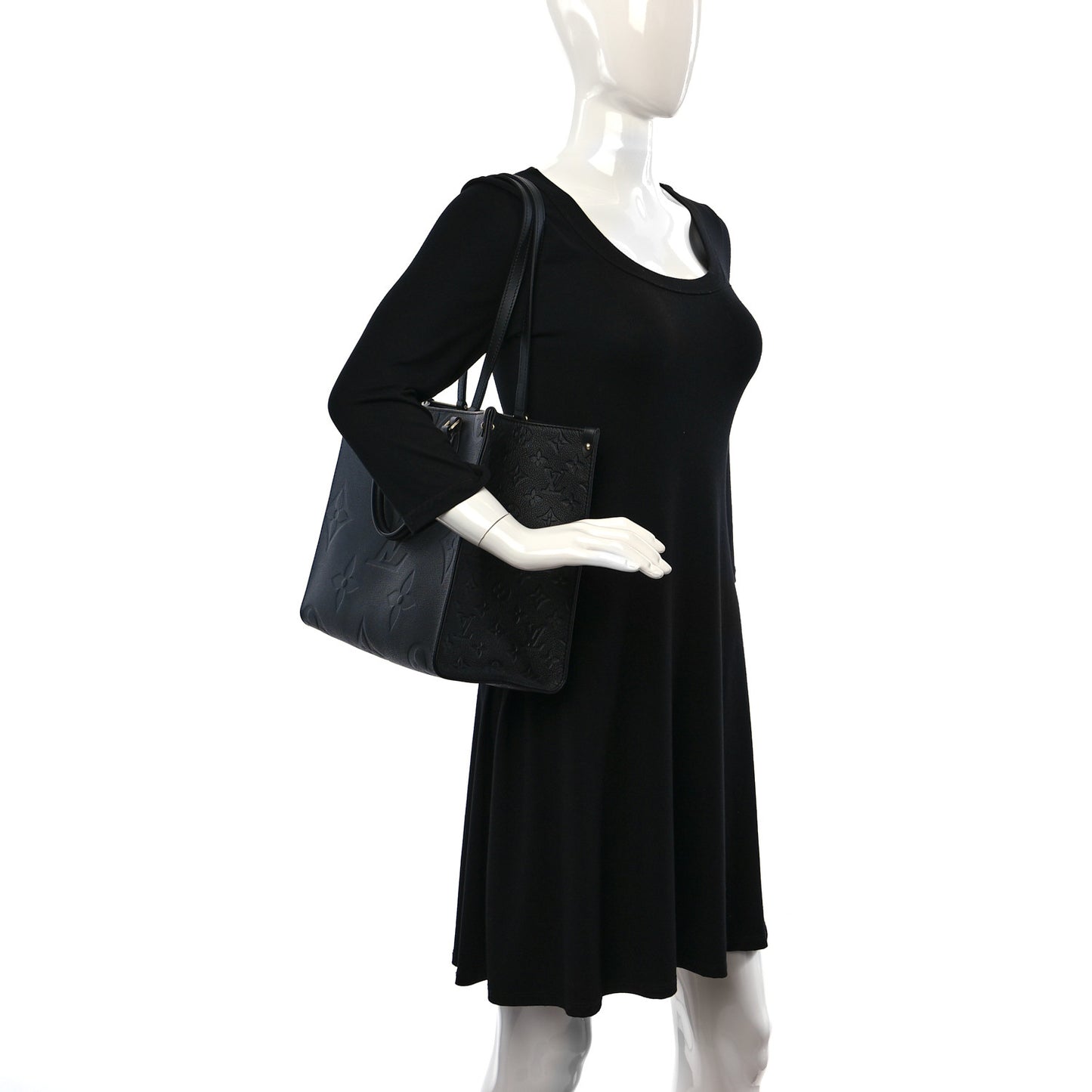 Empreinte Monogram Giant Onthego MM Black