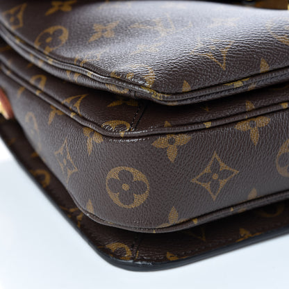 Louis Vuitton Monogram Pochette Metis 5 of 10