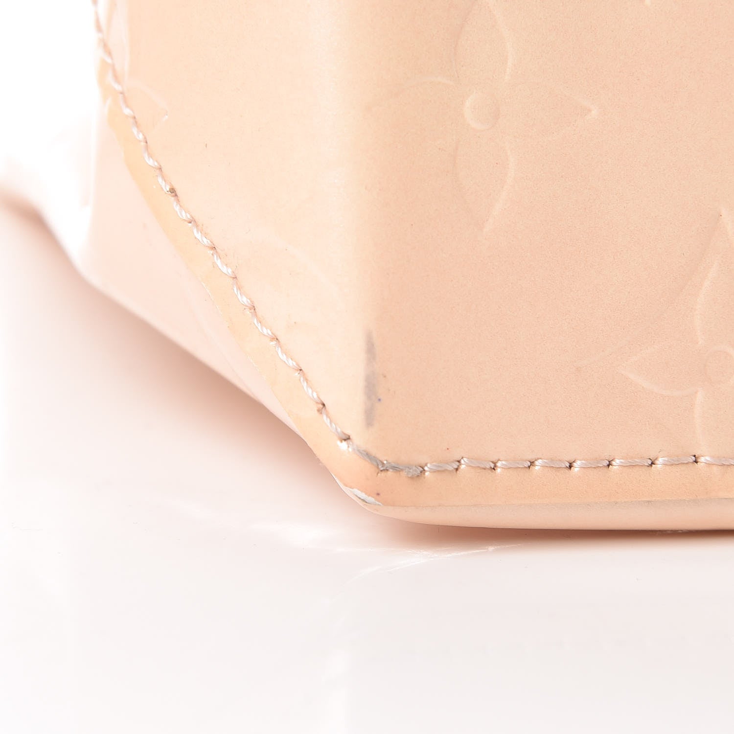 Louis Vuitton Vernis Reade PM Marshmallow 14 of 14