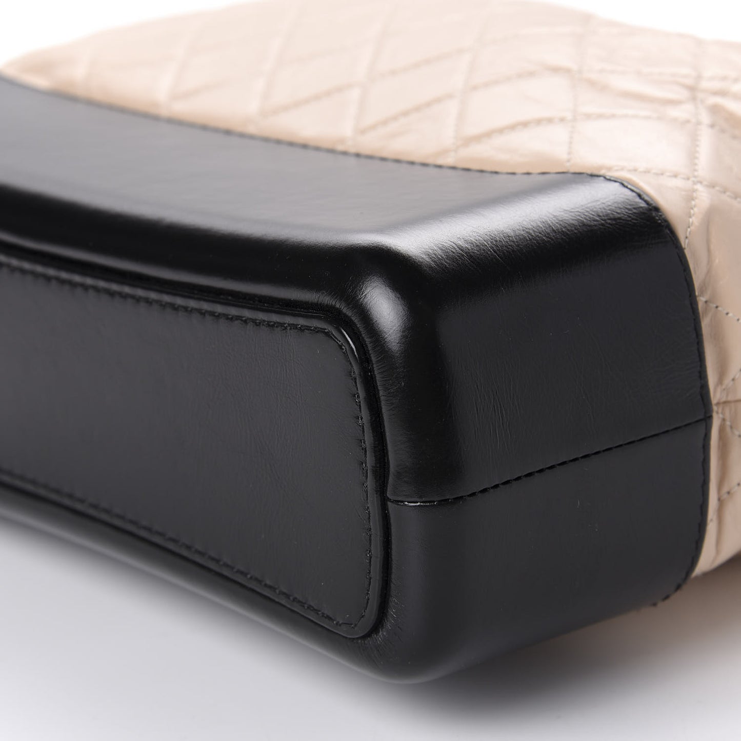 Aged Calfskin Quilted Large Gabrielle Hobo Beige Black