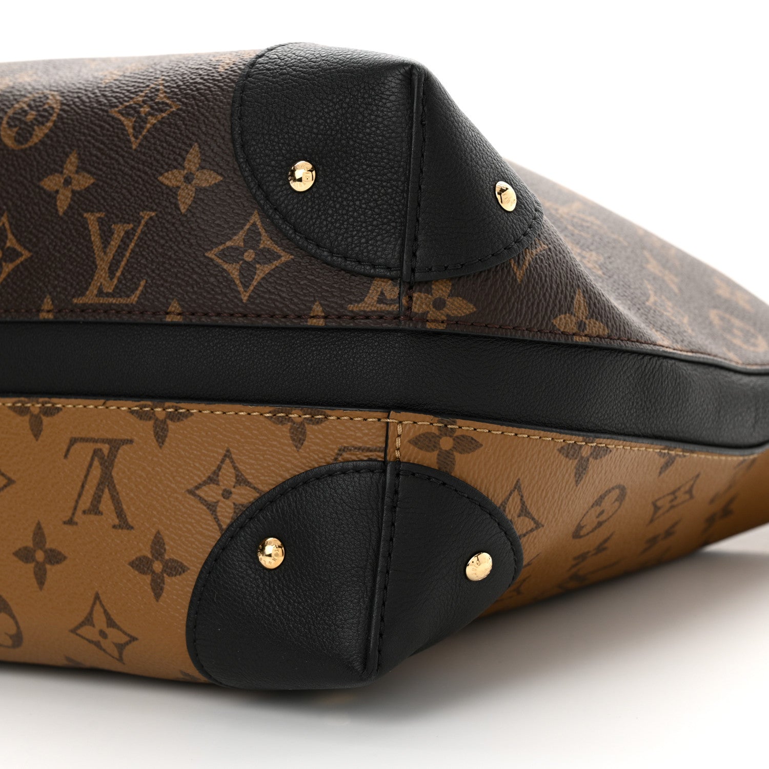 Louis Vuitton Reverse Monogram Triangle Softy 10 of 10