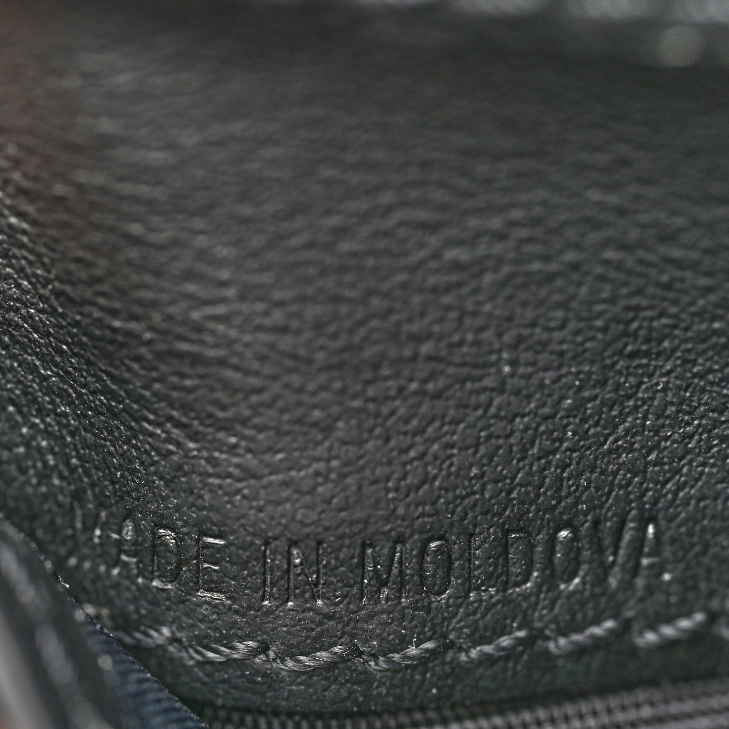 Canvas Icon Stripe Calfskin Embossed Bi-Fold Wallet Black