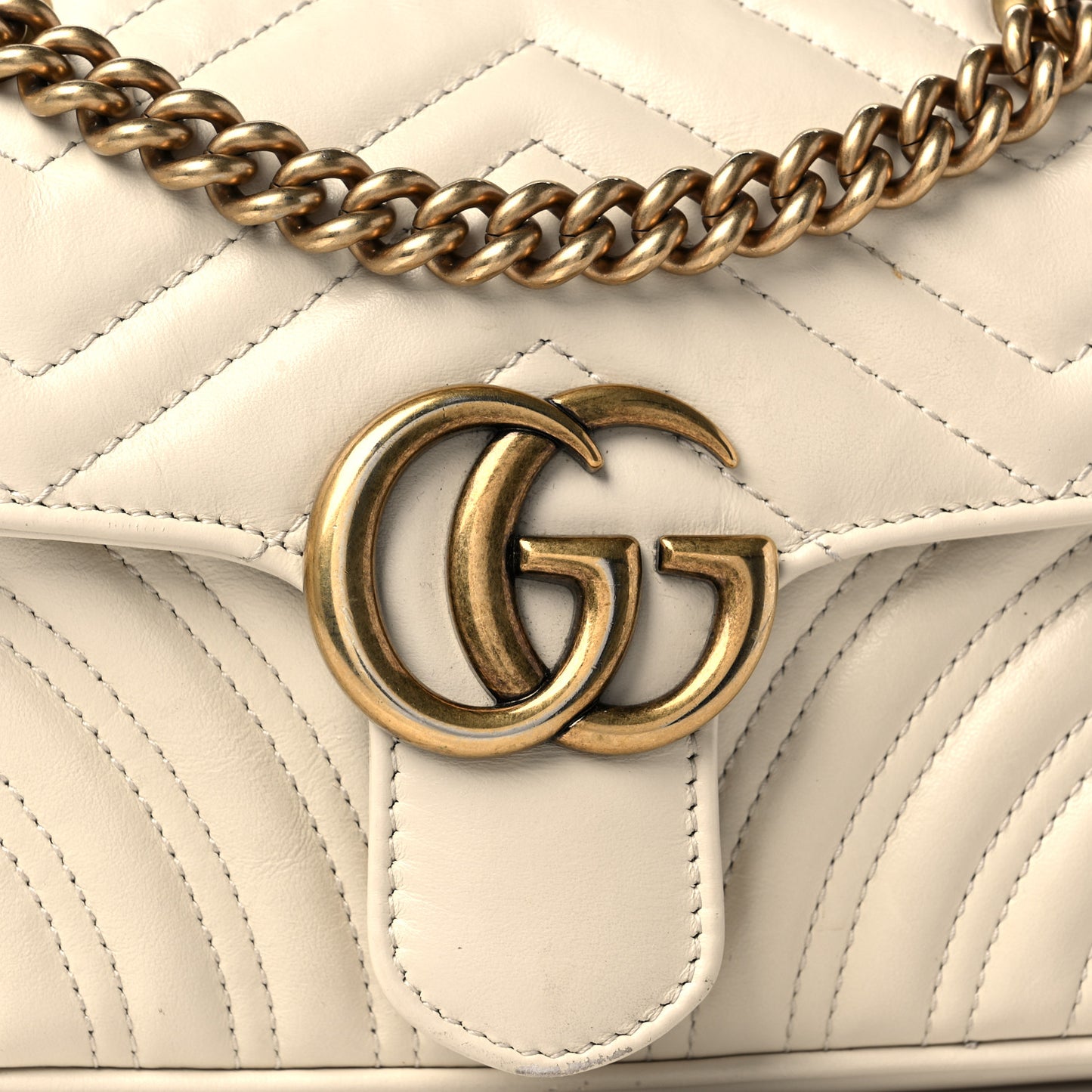 Calfskin Matelasse Mini GG Marmont Shoulder Bag White