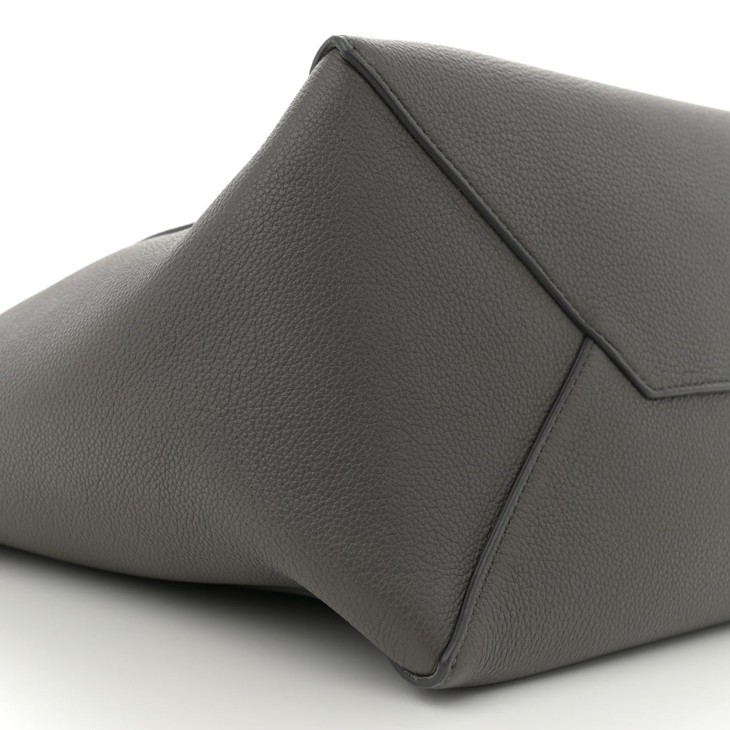 Soft Grained Calfskin Medium Belt Cabas Phantom Grey