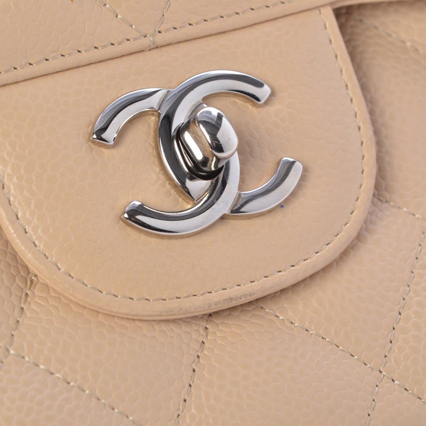 Caviar Quilted Jumbo Double Flap Beige Clair