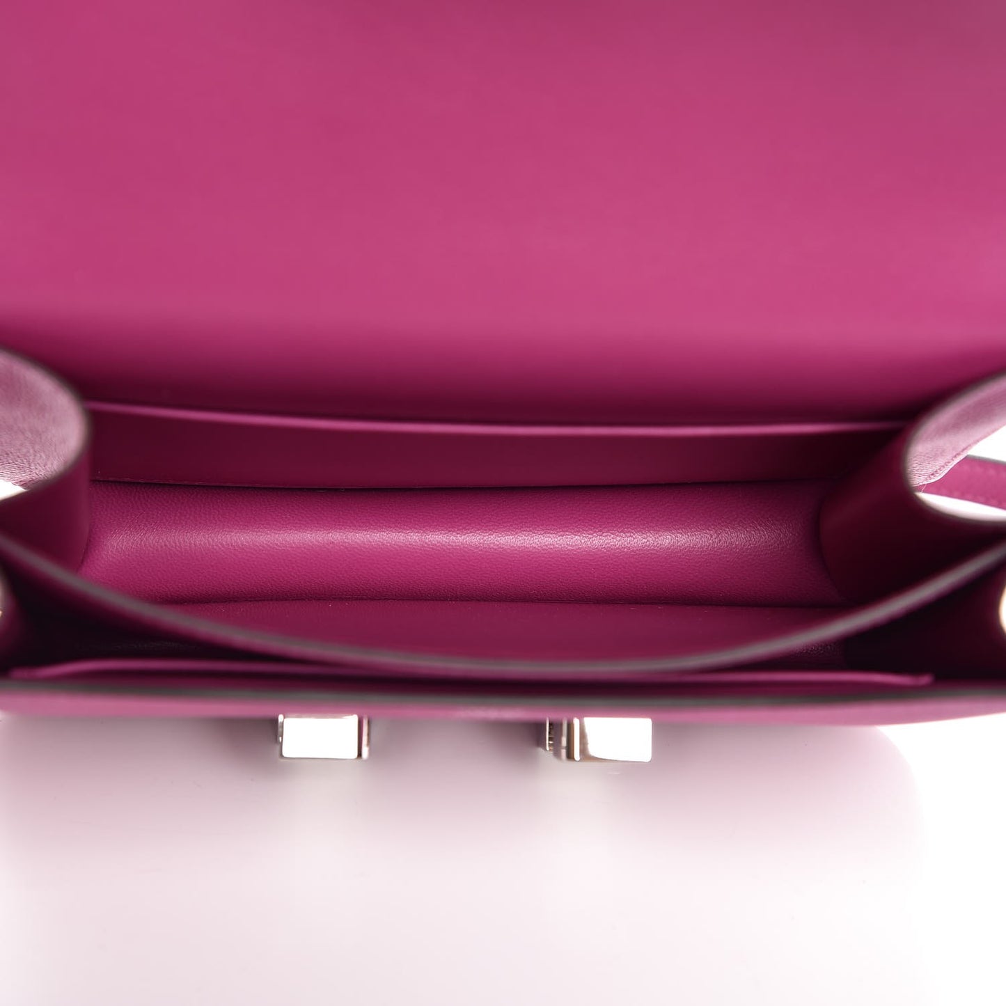Epsom Constance 18 Rose Pourpre