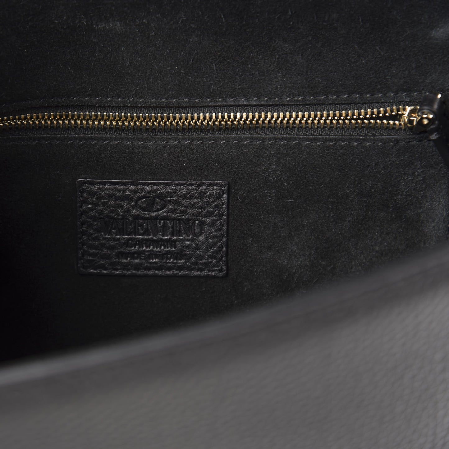 Pebbled Calfskin Medium Glam Lock Rockstud Flap Black