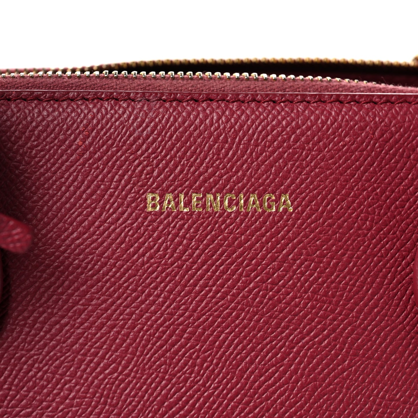 Signature Grained Calfskin Logo S Ville Top Handle Bag Rouge Grenat White