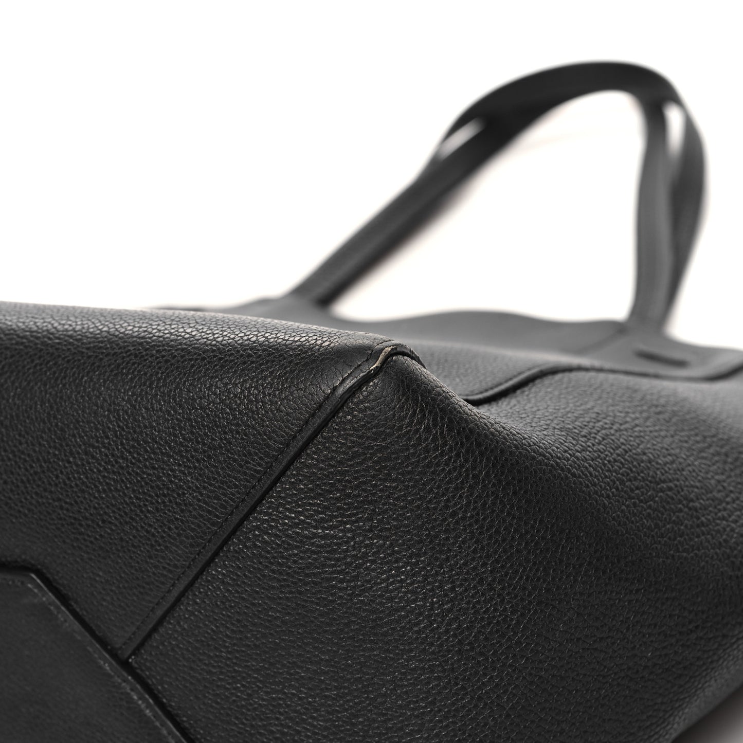 Soft Grained Calfskin Small Belt Cabas Phantom Black