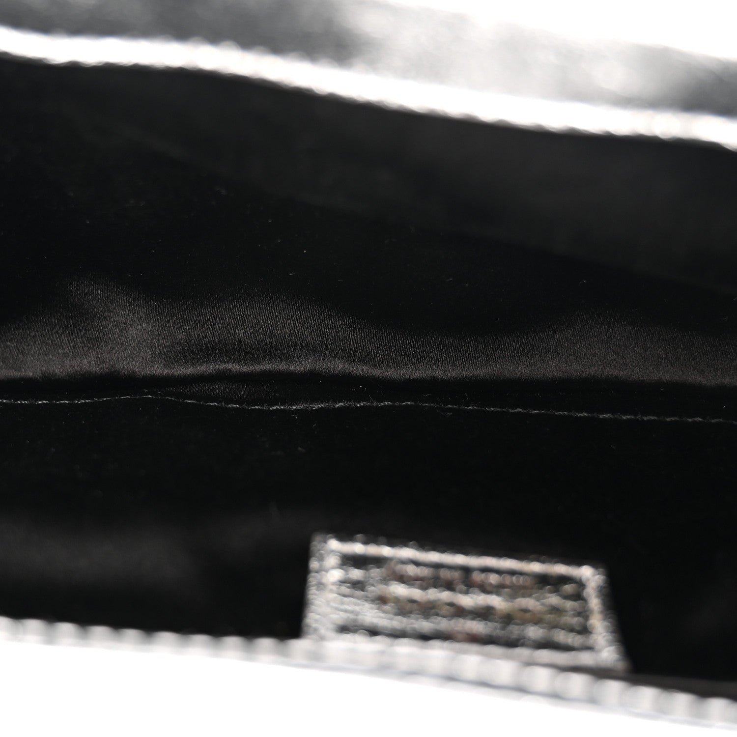 Gucci Metallic Nappa Vertical Matelasse Medium Maxi Horsebit Chain Shoulder Bag Silver 5 of 11