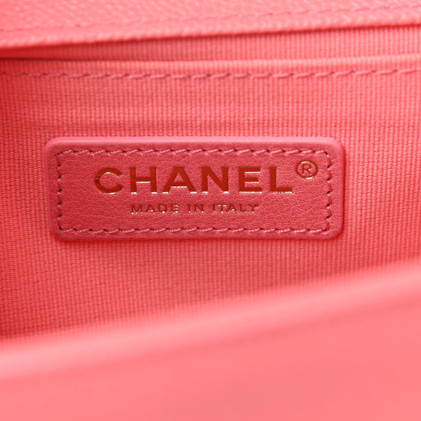 Caviar Quilted Medium Boy Flap Pink