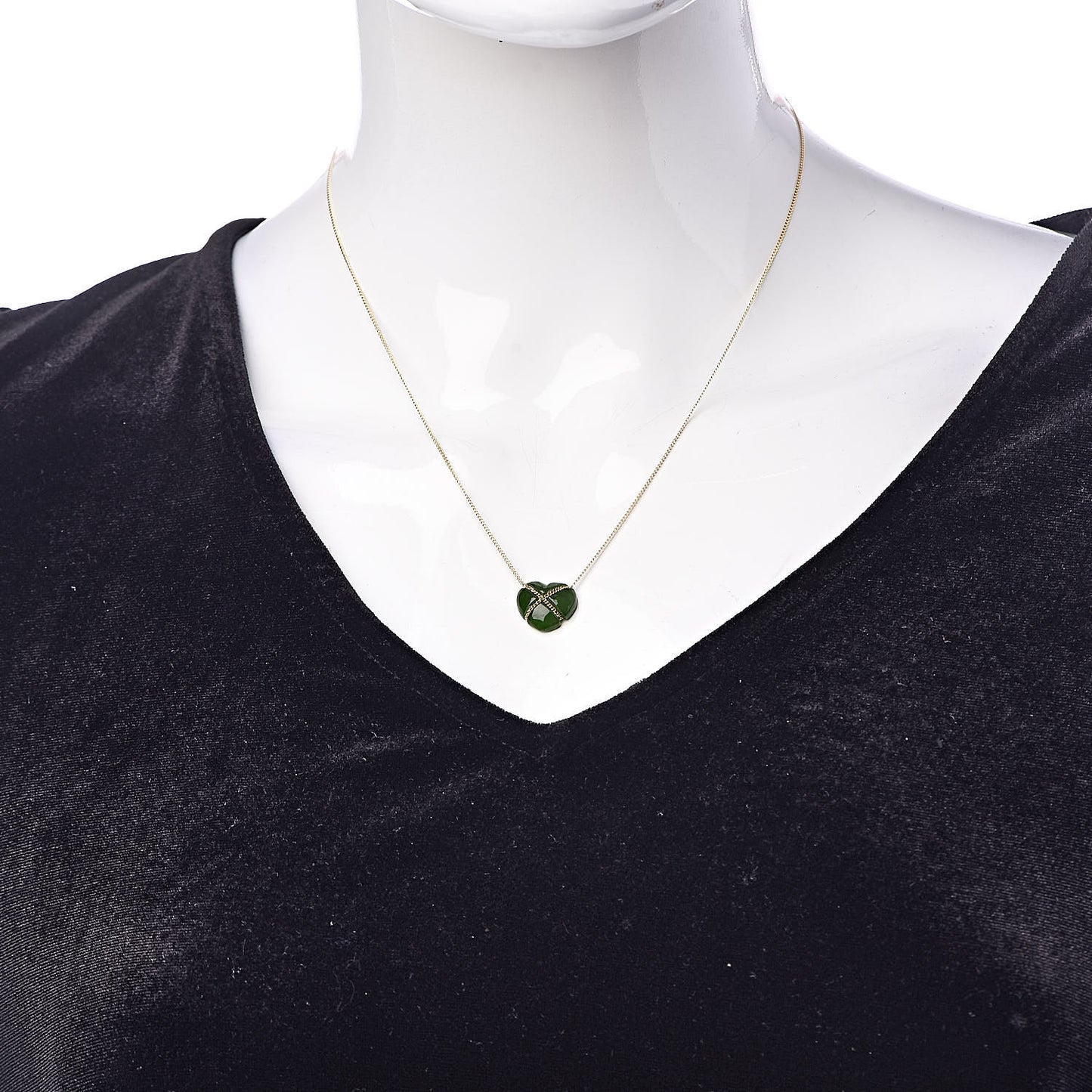 18K Yellow Gold Green Jade Heart Pendant Necklace