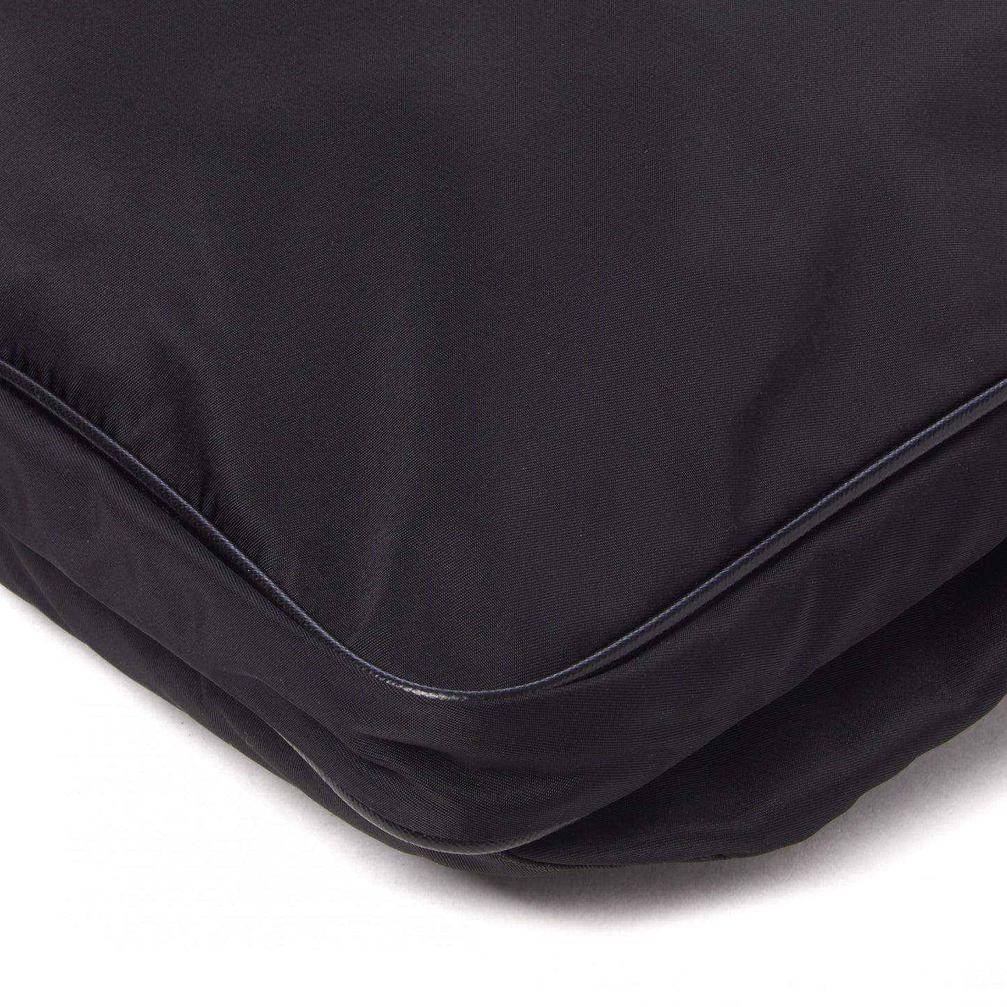 Tessuto Nylon Saffiano Messenger Bag Black