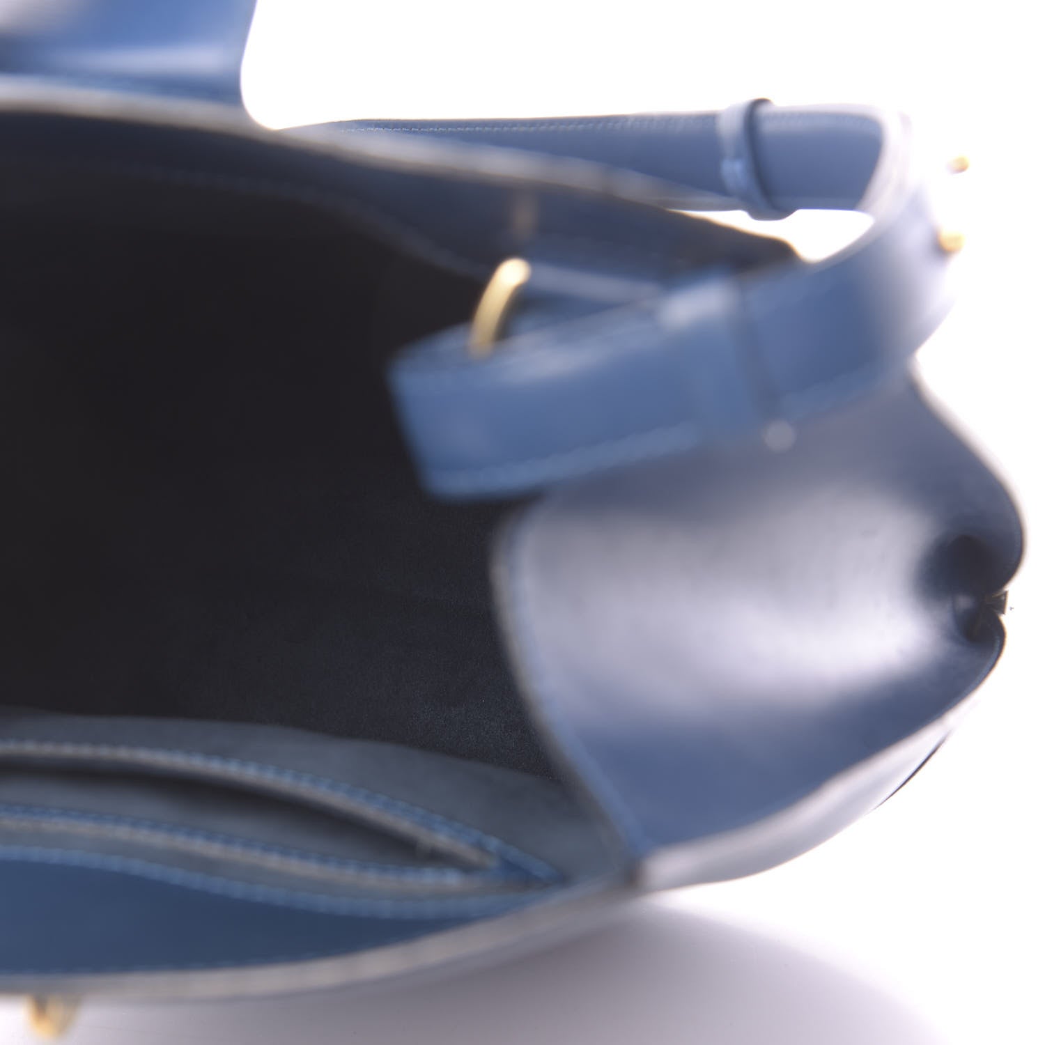 Louis Vuitton Epi Cluny Toledo 5 of 10