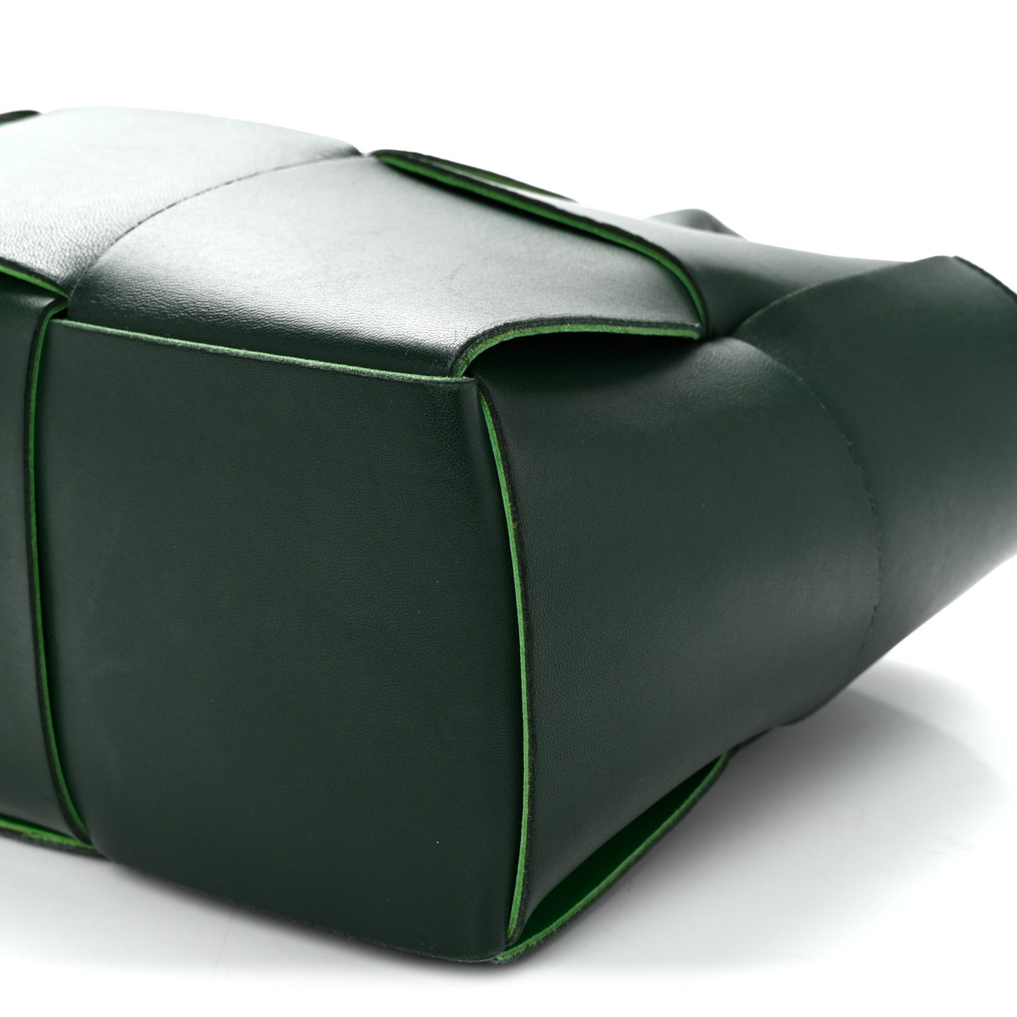 Calfskin Maxi Intrecciato Medium Arco Tote Raintree
