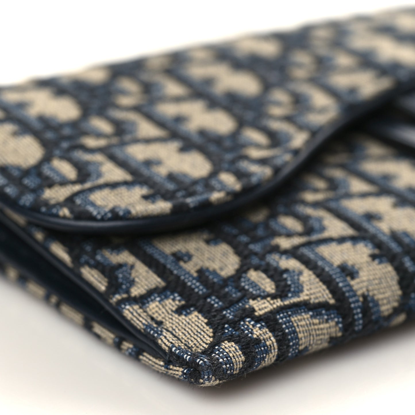 Oblique Saddle Chain Long Wallet Blue