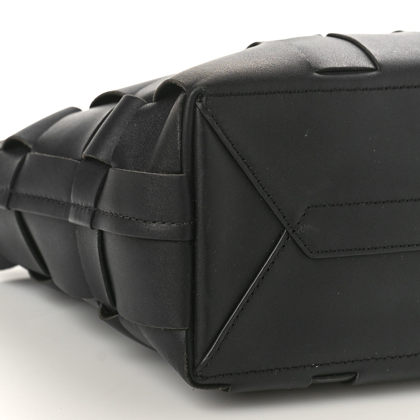 Calfskin Odita Lattice Pouch Black