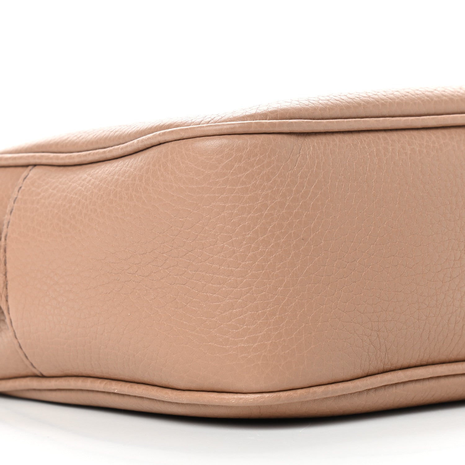 Gucci Pebbled Calfskin Small Soho Disco Bag Camelia 7 of 10