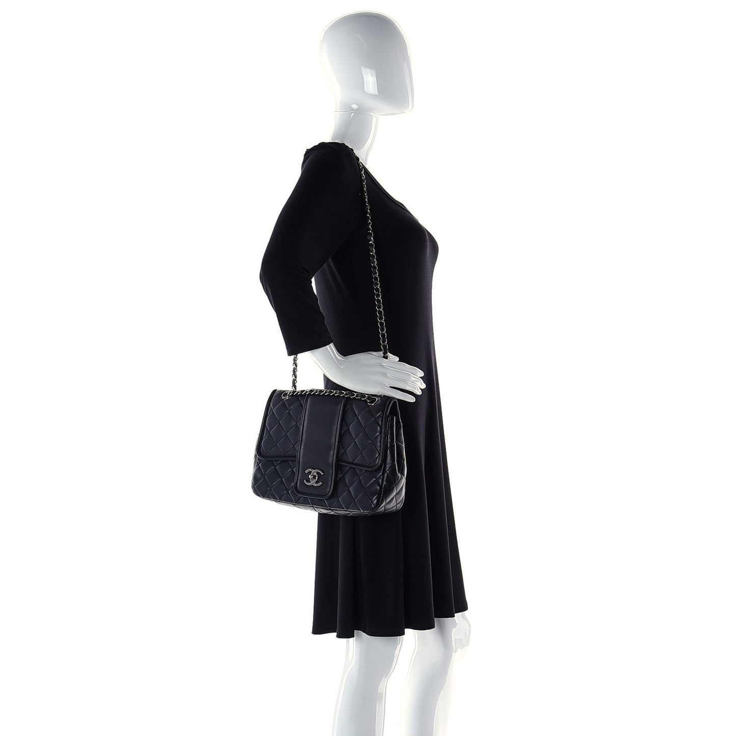 Lambskin Quilted Elementary Chic Flap Black