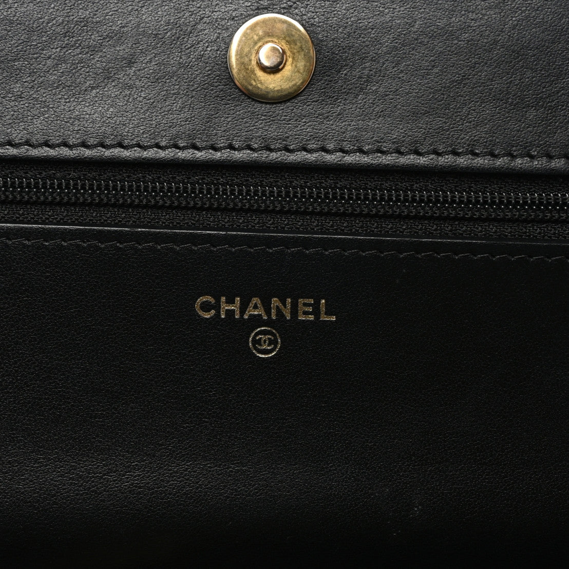 Caviar Chevron Quilted Boy Wallet On Chain WOC Black