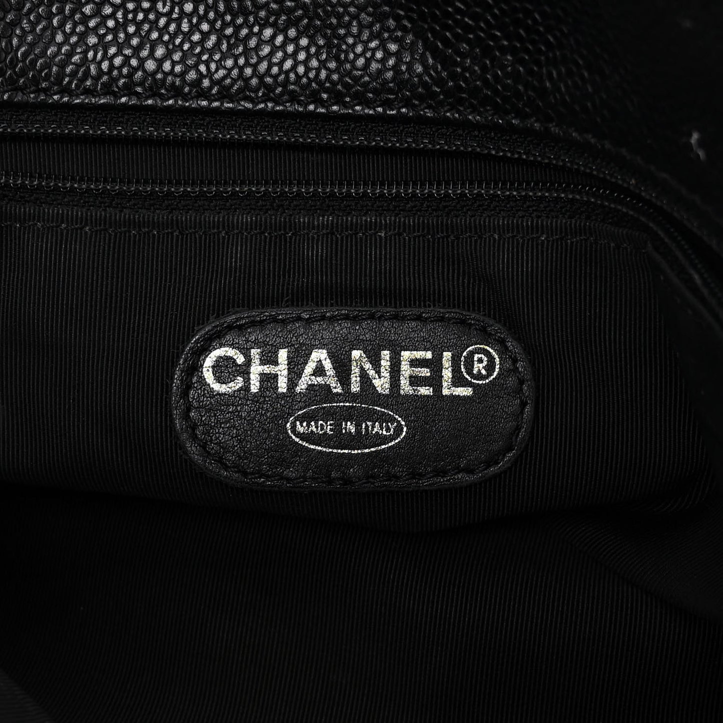 Caviar CC Shoulder Bag Black
