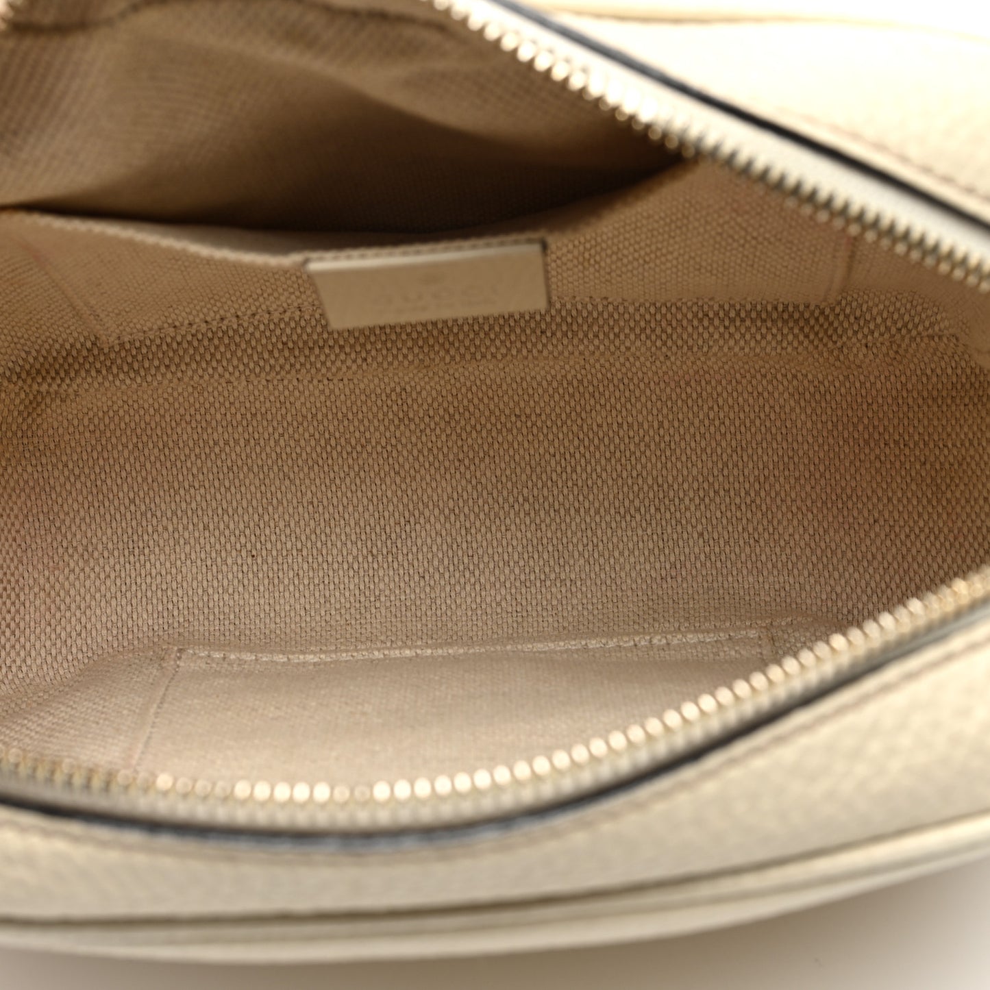 Pebbled Calfskin Small Soho Disco Bag Off White