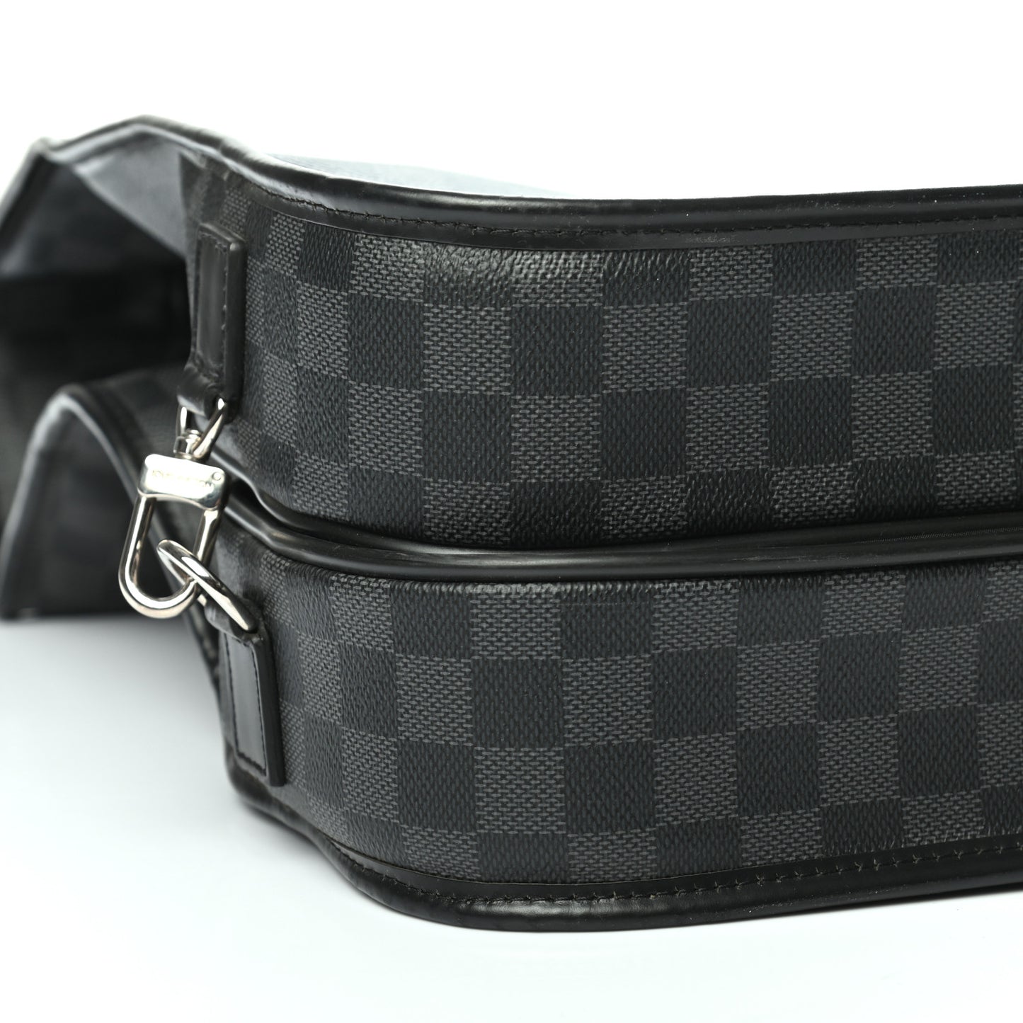 Damier Graphite Garment Bag