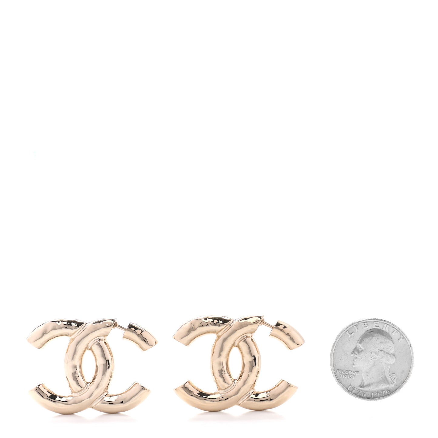 Metal Large CC Earrings Light Gold