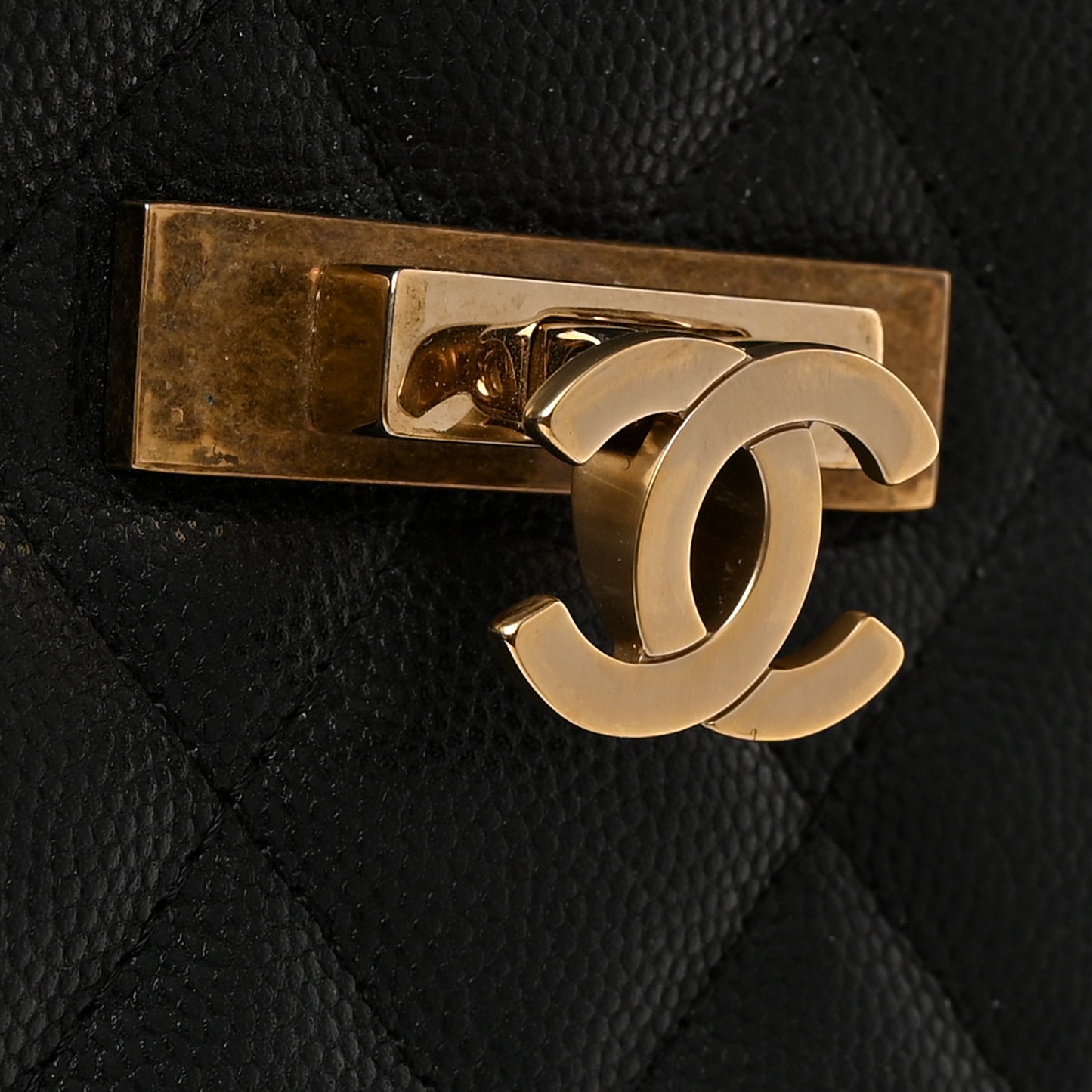 Caviar Quilted Large Golden Class Pouch Black