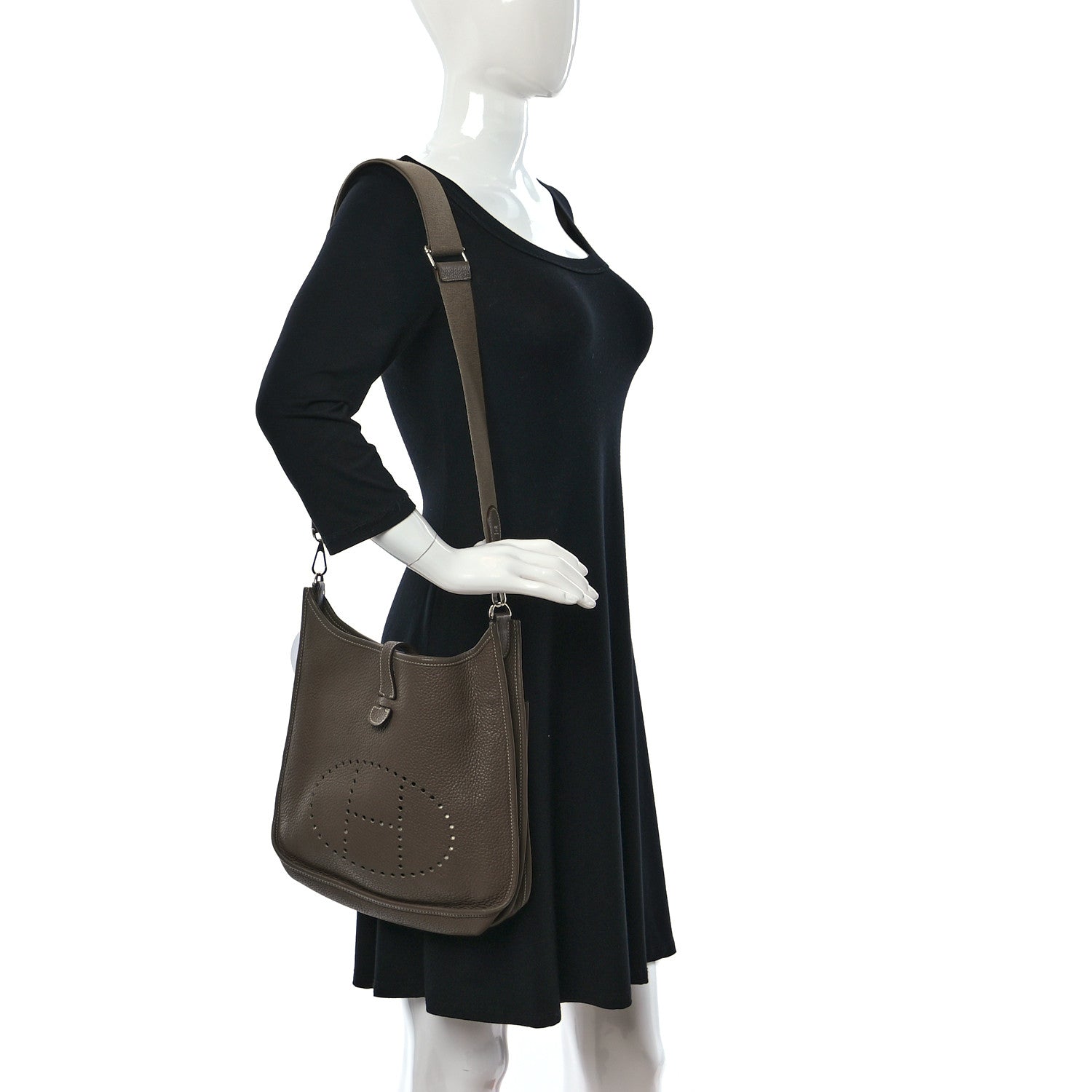 Hermes Taurillon Clemence Evelyne III PM Etoupe 2 of 11