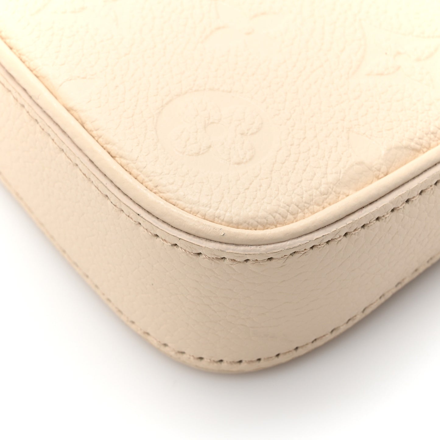 Empreinte Easy Pouch On Strap Cream