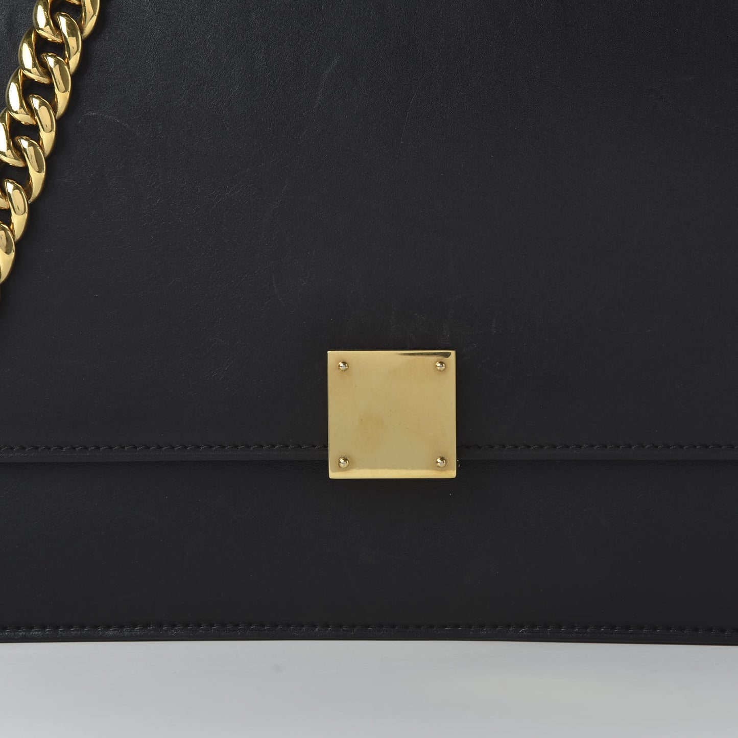 Smooth Calfskin Medium Case Chain Flap Black