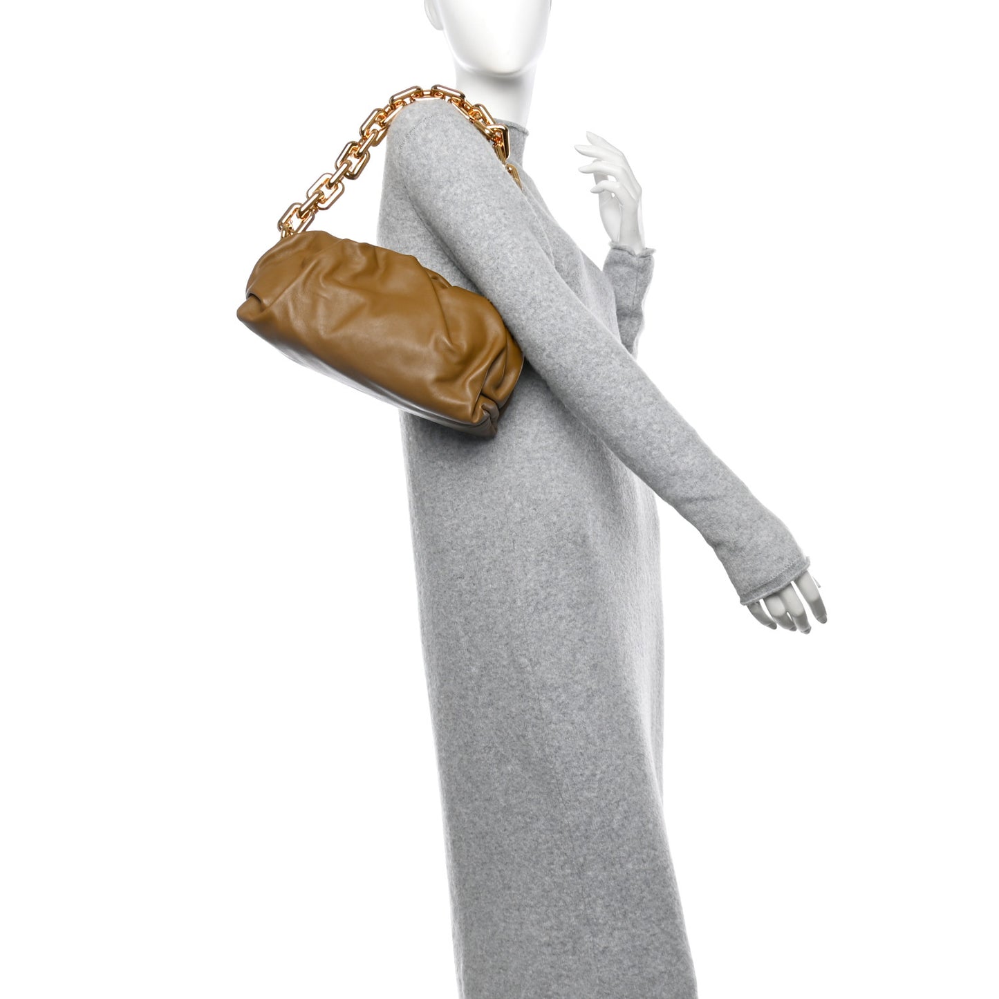 Calfskin The Pouch Chain Cammello