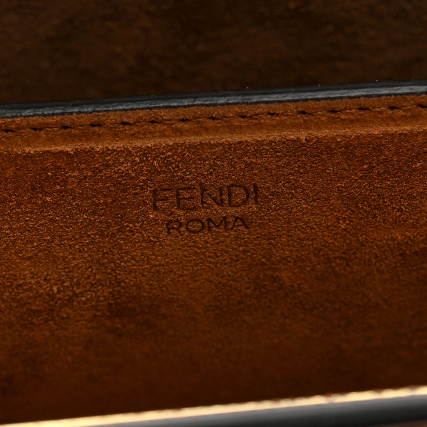 Vitello King Luxor Fendi Touch Shoulder Bag Caramello