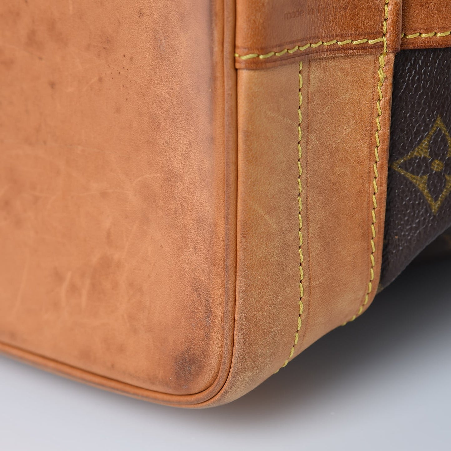Monogram Noe