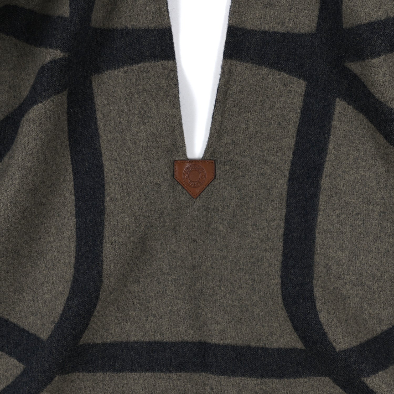 Hermes Cashmere Voltige Double Face Poncho Kaki Marine 4 of 4