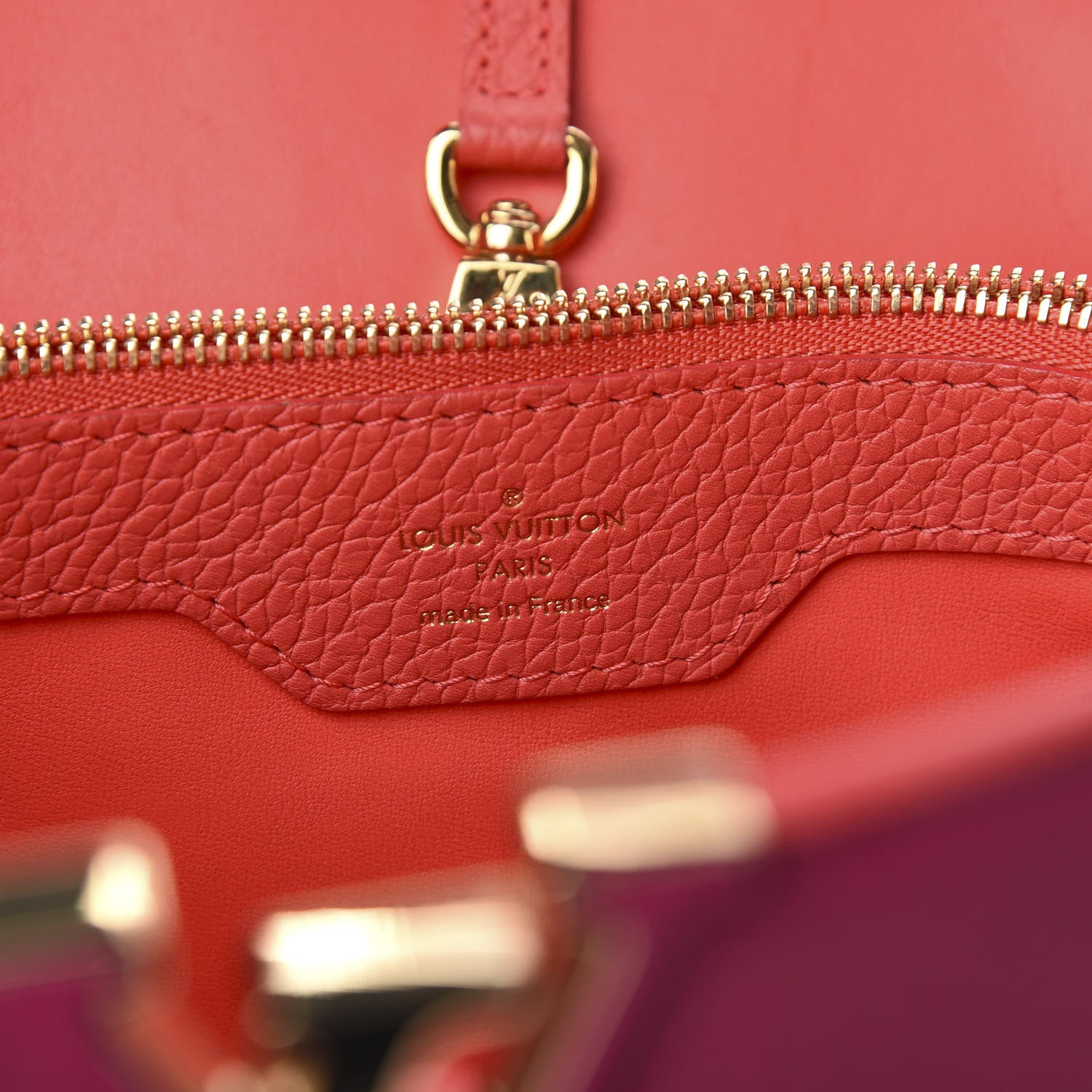 Louis Vuitton Taurillon Capucines MM Hibiscus Flamingo 6 of 9