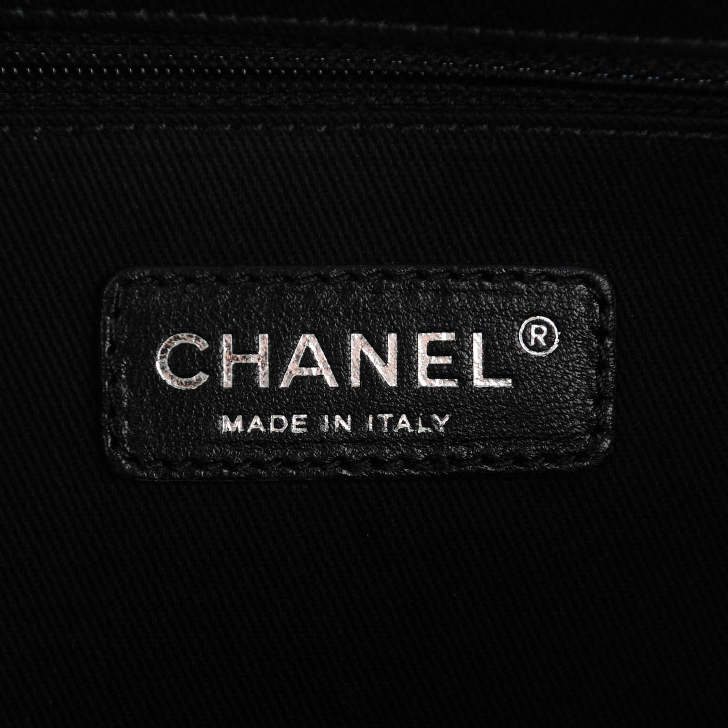 Chanel Washed Lambskin Maxi Take Away Flap Bag Black 6 of 7