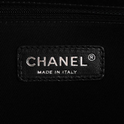Chanel Washed Lambskin Maxi Take Away Flap Bag Black 6 of 7