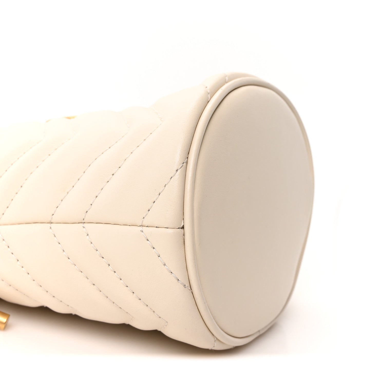 Calfskin Matelasse Mini GG Marmont 2.0 Bucket Bag White