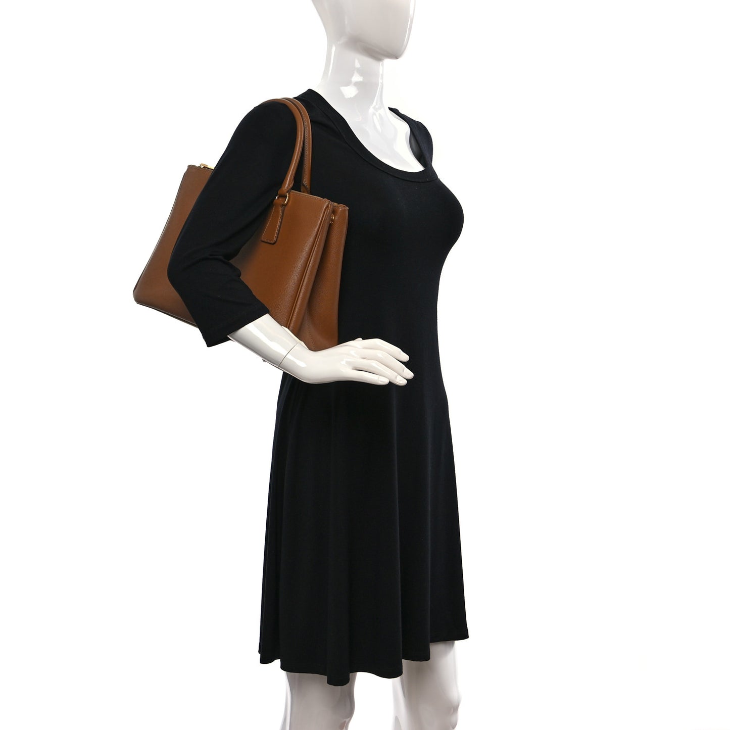 Saffiano Lux Large Galleria Double Zip Tote Caramel