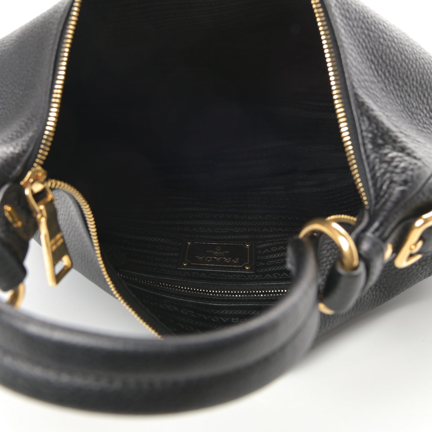 Vitello Daino Hobo Black
