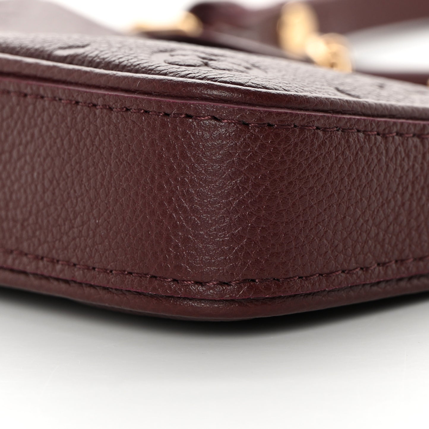 Empreinte Easy Pouch On Strap Wine