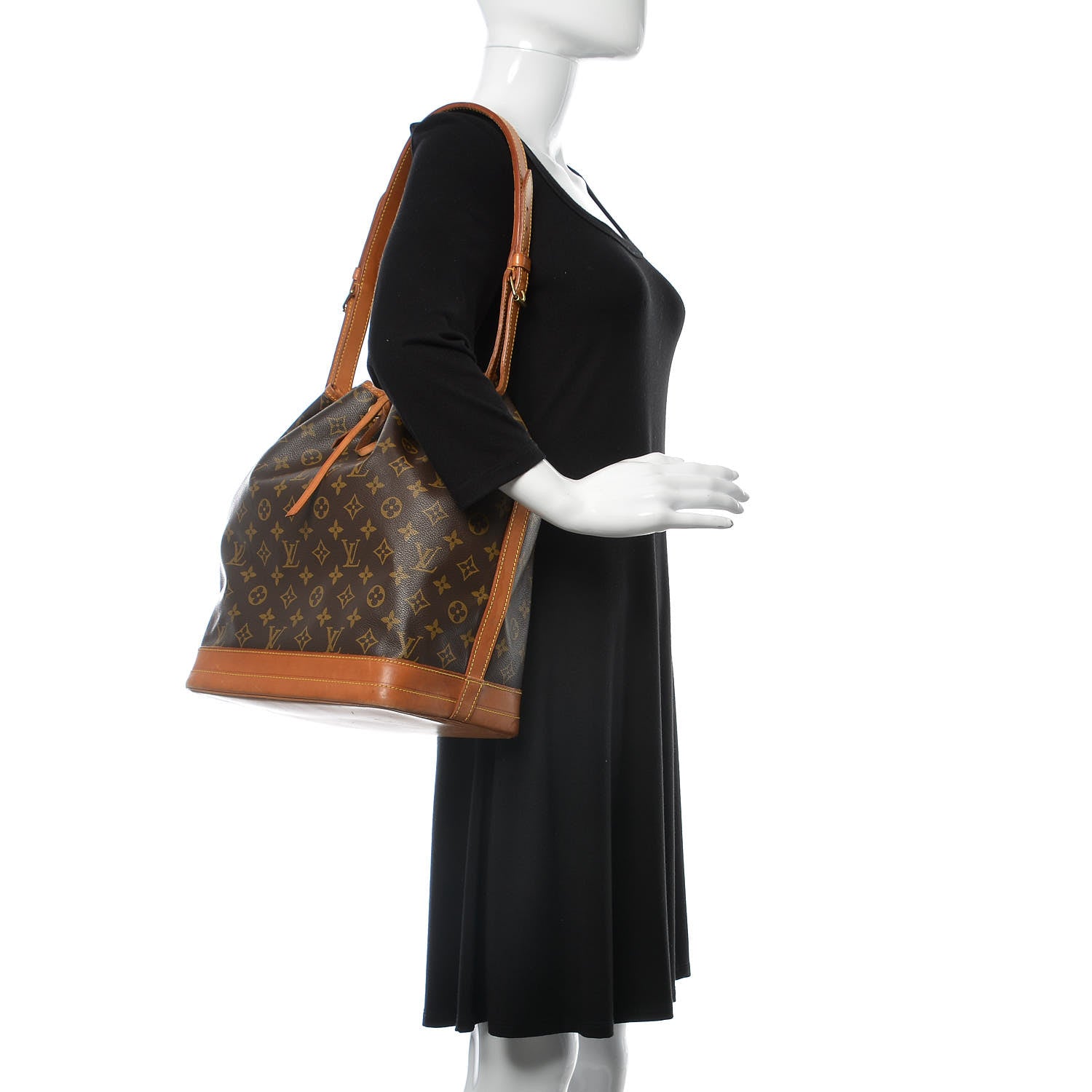 Louis Vuitton Monogram Noe 2 of 22